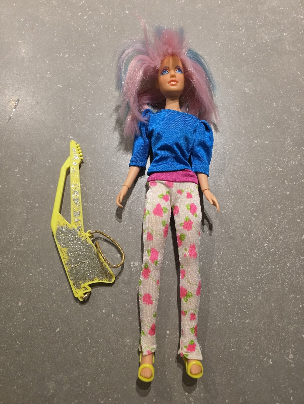 Vintage 1980's Jem And The Holograms Dolls DANSE